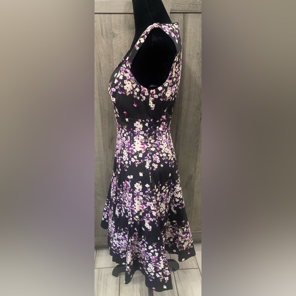 White House Black Market Purple Lavender Floral Party Sun Dress Women's Size 2 - Picture 4 of 10